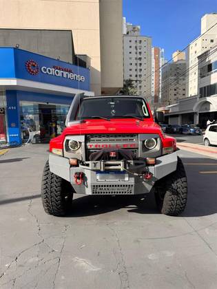 TROLLER T4 3.2 XLT 4X4 20V TURBO INTERCOOLER DIESEL 2P MANUAL TROLLER T4 3.2 XLT 4X4 20V TURBO INTERCOOLER DIESEL 2P MANUAL